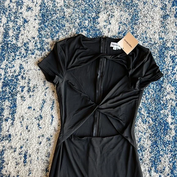 superdown Kimmie Twist Front Dress in Black XS - Picture 5 of 7